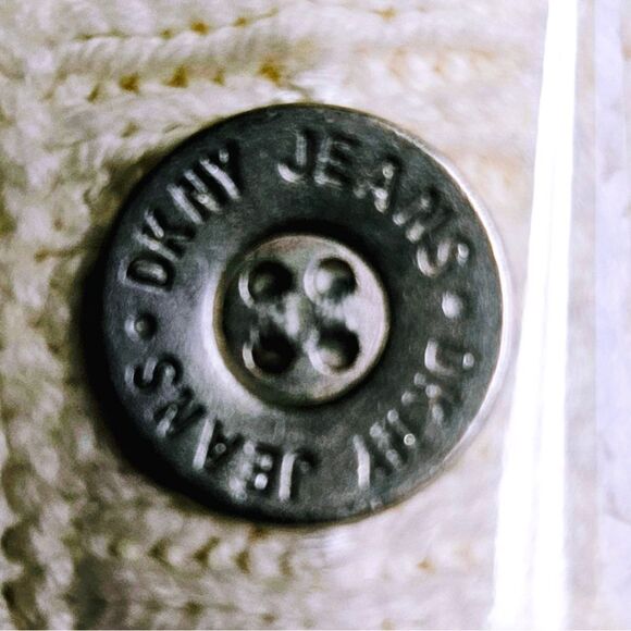 DKNY JEANS Women's V- Neck Open Knit Cream Colored Cardigan Sweater Size XL - Picture 10 of 15